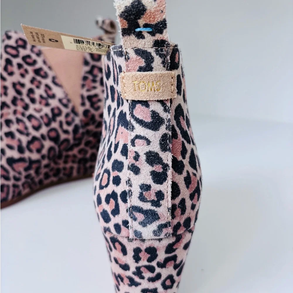 NWT TOMS Kelsey Leopard suede wedge booties - Picture 3 of 5